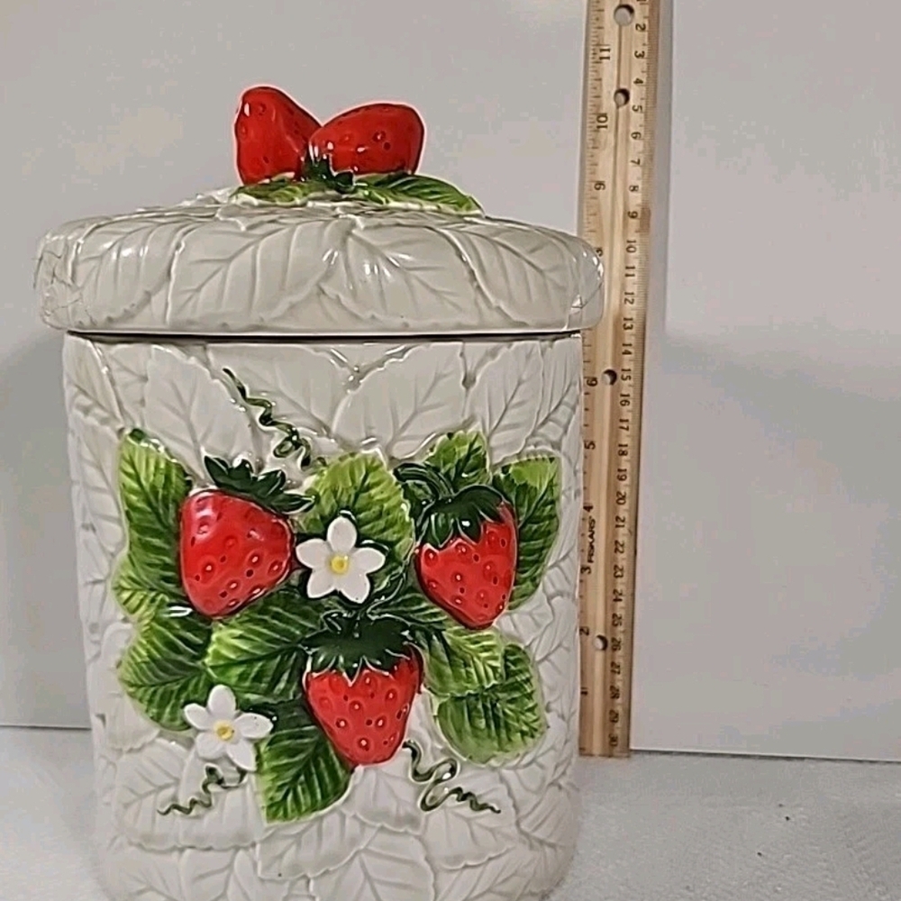 Strawberry Ceramic Canister Set - Picture 8 of 16